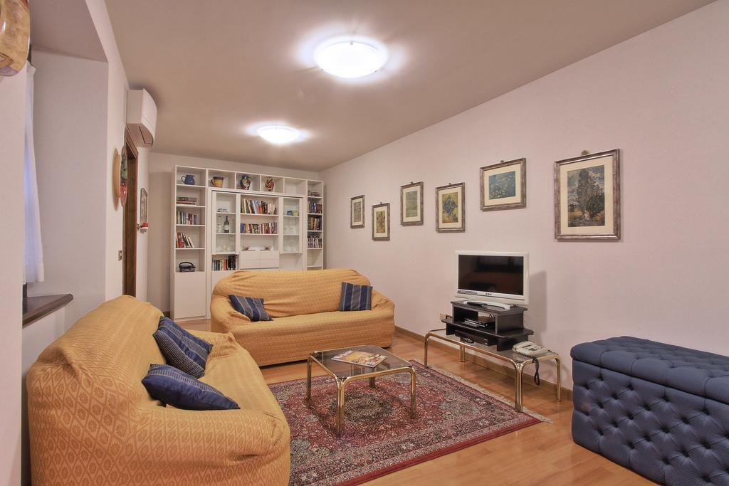 Florence Old Town Apartment Ruang foto